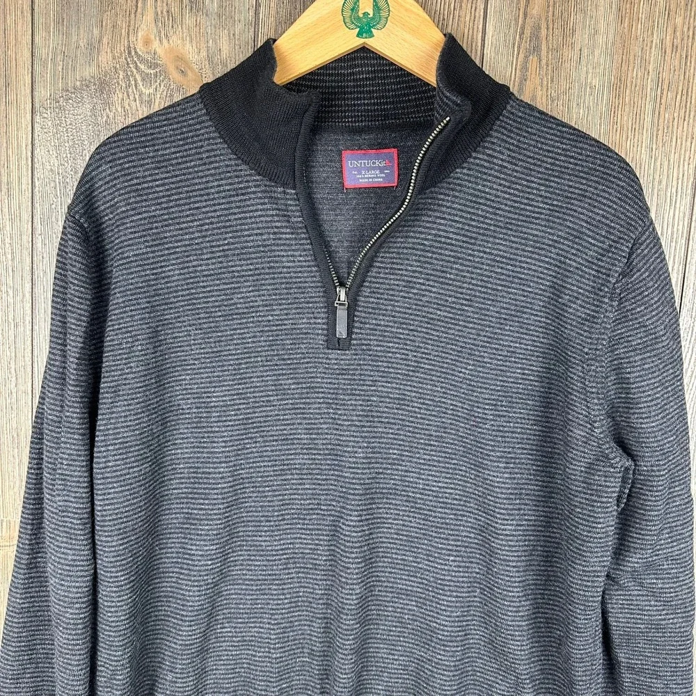 UNTUCKit Merino Wool Sweater Gray Striped 1/4 Zip Mock Neck Men Size XL